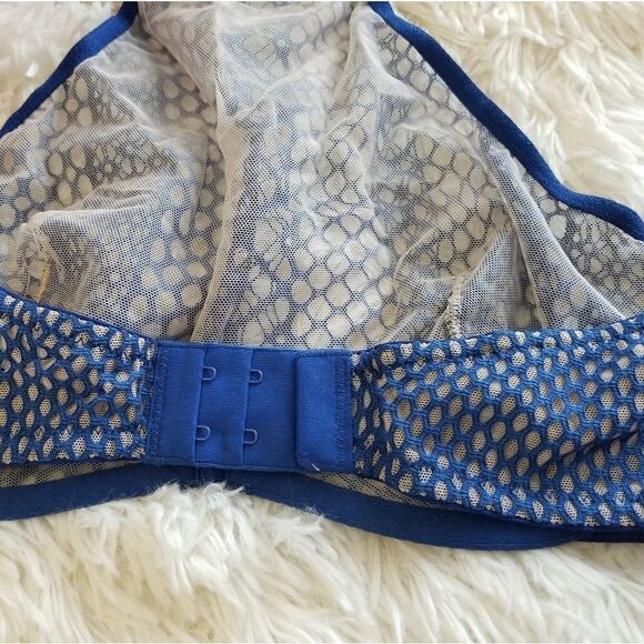 Victoria's Secret Blue Bra Top - Picture 5 of 7